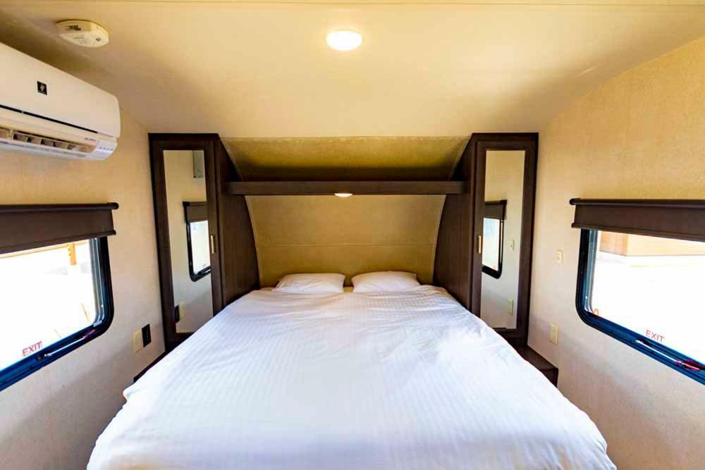 אונה Beach Resort Hotel Kalakaua מראה חיצוני תמונה
