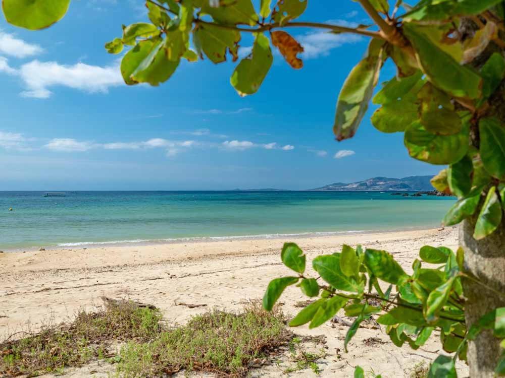 אונה Beach Resort Hotel Kalakaua מראה חיצוני תמונה